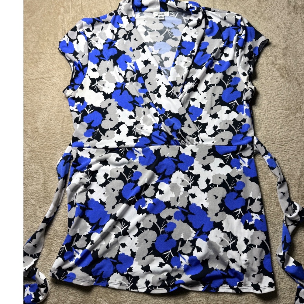 Nine West Separates Blue Floral Surplice Wrap Top Womens Medium Office Siren